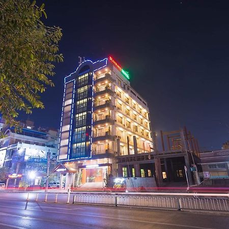 Sunrise Hotel Mandalay Esterno foto